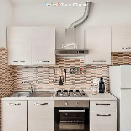 Apartment Cherry, Terre Marine *